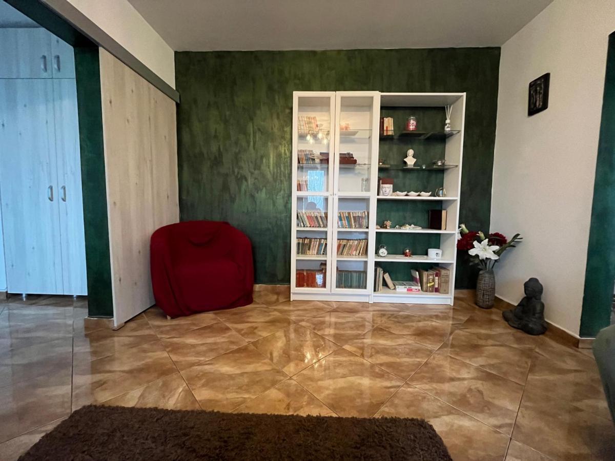 شقة Casa Cartilor - House Of Book'S بوخارست المظهر الخارجي الصورة