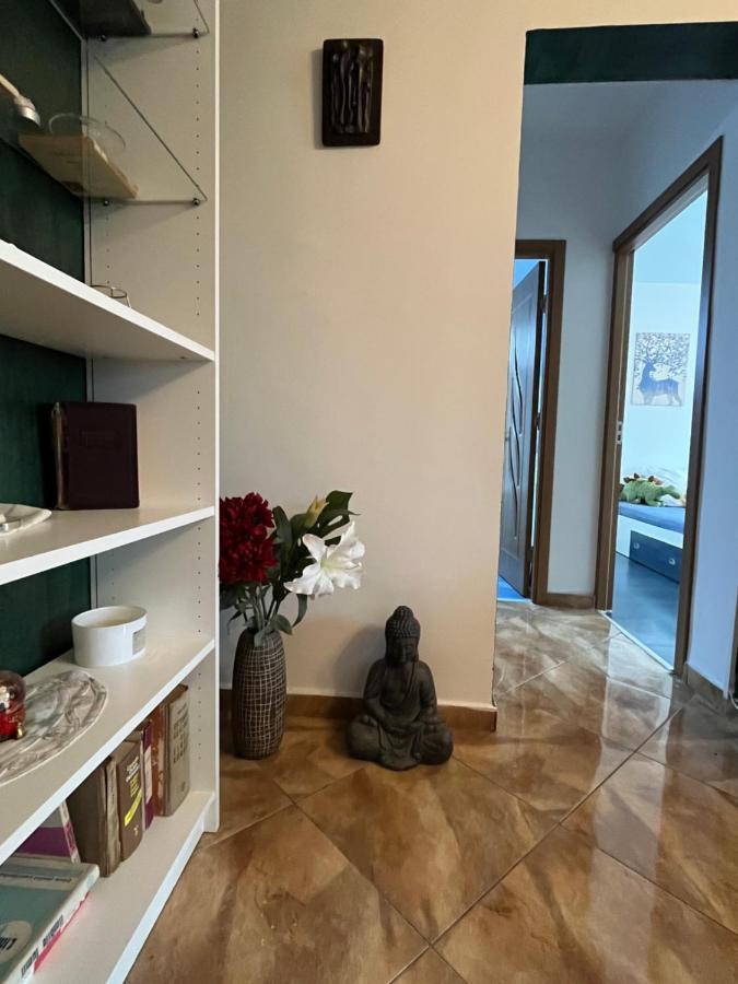 شقة Casa Cartilor - House Of Book'S بوخارست المظهر الخارجي الصورة